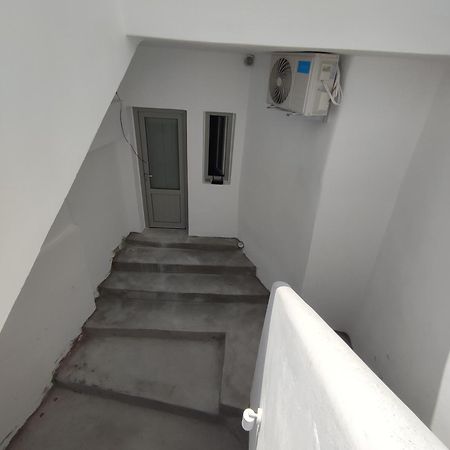Central Santorini Serenity Rooms Fira  Exterior photo